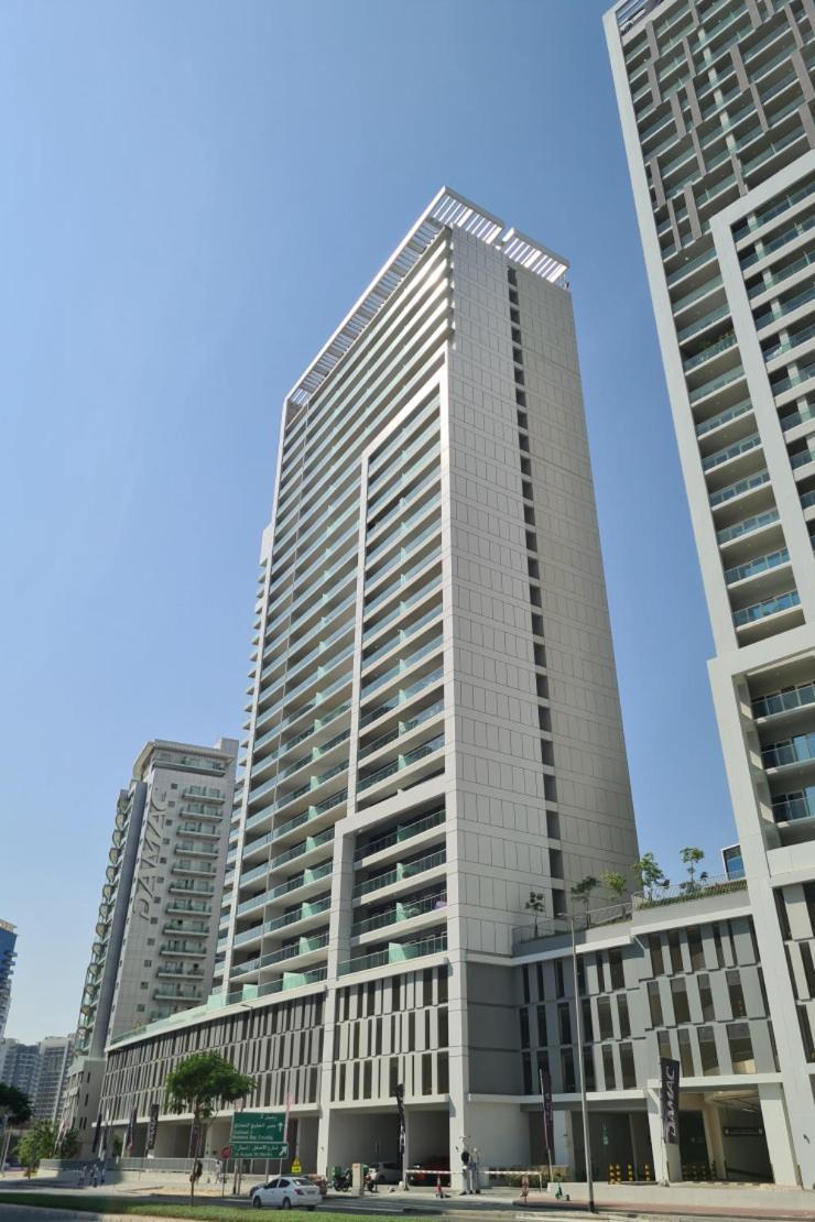 Exclusive 1-bedroom With Breathtaking Burj Khalifa Views In The Heart Of *