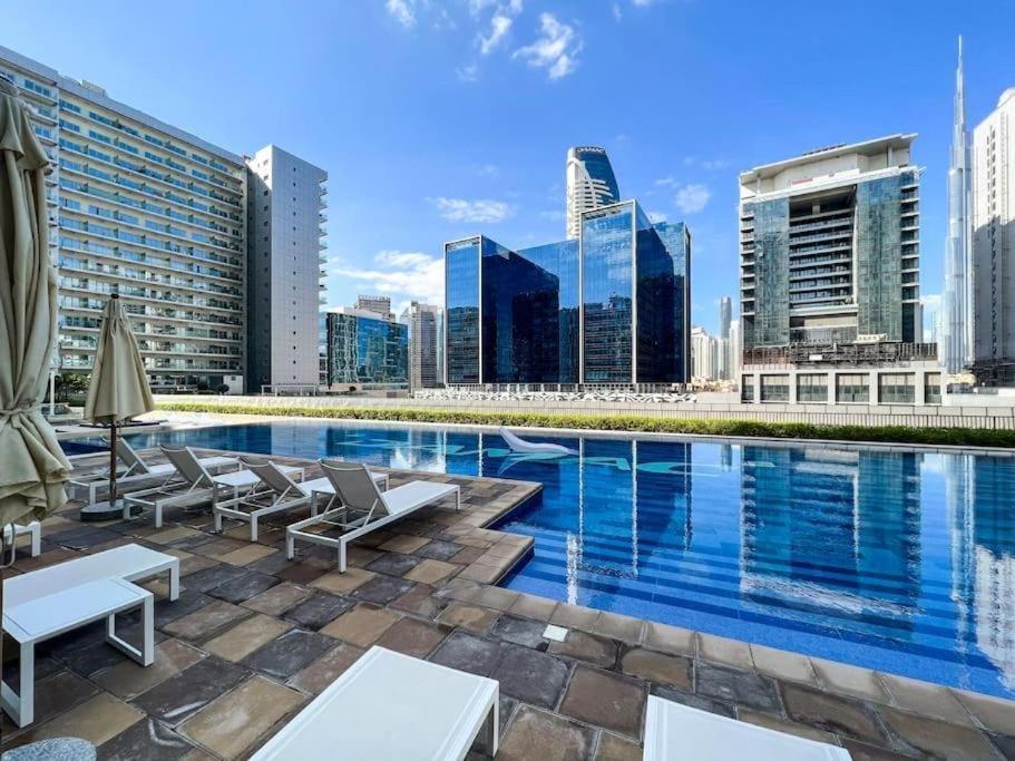 Exclusive 1-bedroom With Breathtaking Burj Khalifa Views In The Heart Of * Dubai